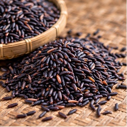 Chak-Hao black rice grains